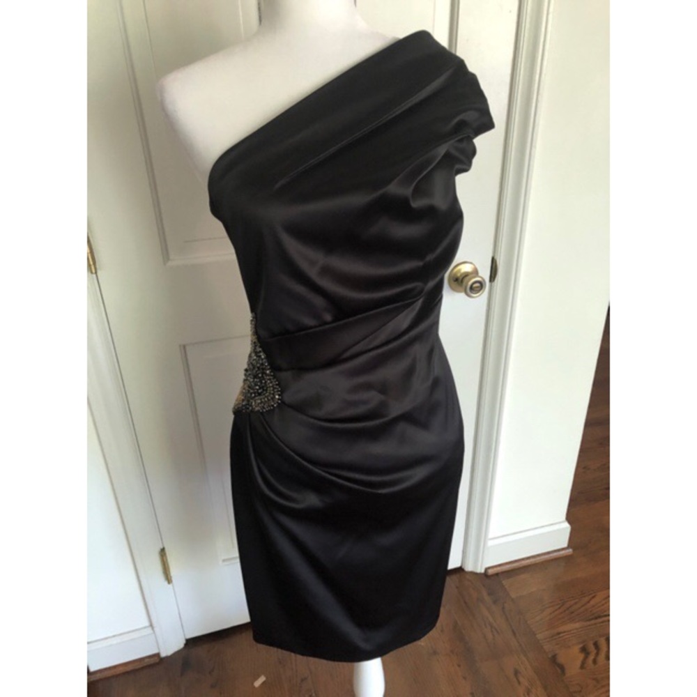 Formal one shoulder dress